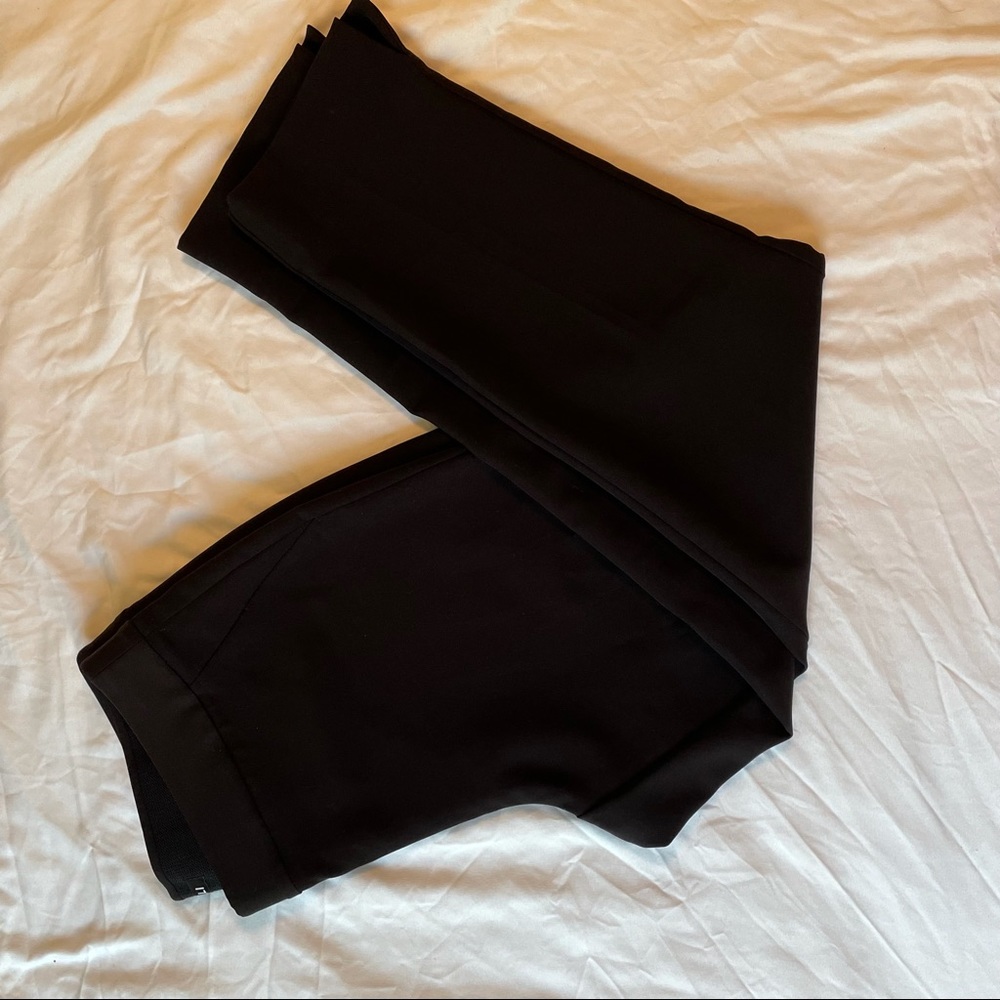 Black stretchy slim ankle dress pant, size 6
